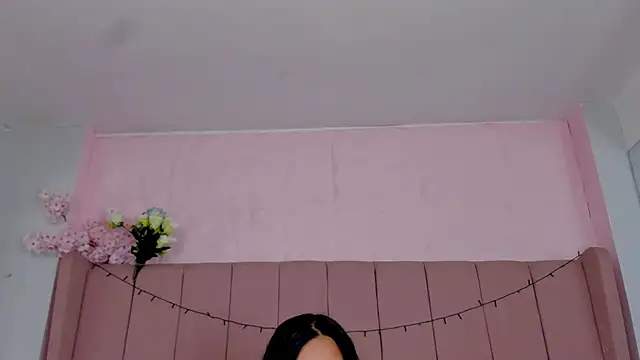 MollyBigBoobs12 online show from December 15, 2025, 9:09 pm