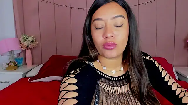 MollyBigBoobs12 online show from November 18, 2025, 8:34 pm