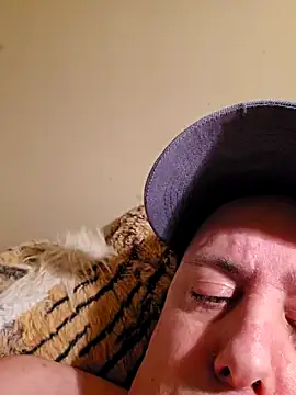 HeteroHotGuy1 online show from February 2, 2025, 12:19 am