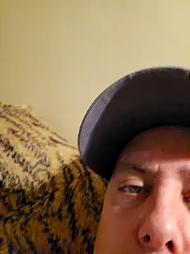 HeteroHotGuy1 online show from January 23, 2025, 8:46 am