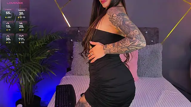 Mia Palacioss online show from November 7, 2025, 4:50 am