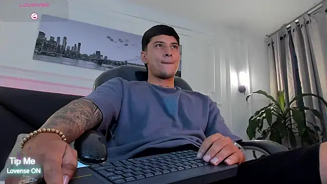 Damian23   online show from March 18, 2026, 11:46 am