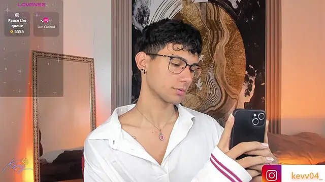 Alexx tc online show from April 10, 2026, 3:02 am