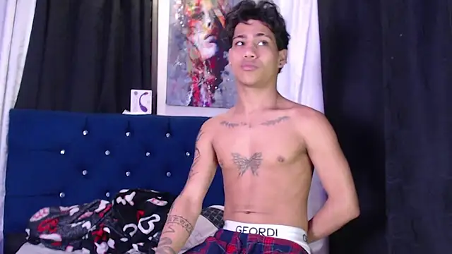 Sexys Boys Hot1 online show from December 23, 2025, 10:47 am