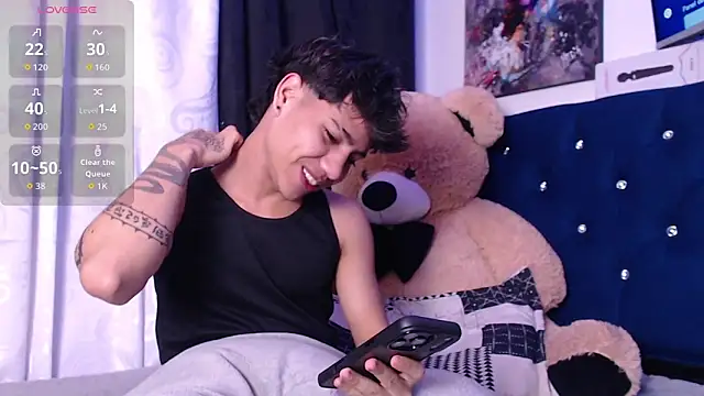 Sexys Boys Hot1 online show from November 11, 2025, 2:17 am