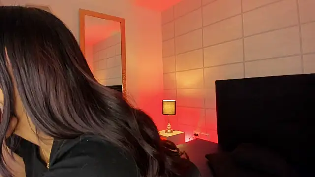 Christine Laam online show from November 11, 2025, 12:11 pm