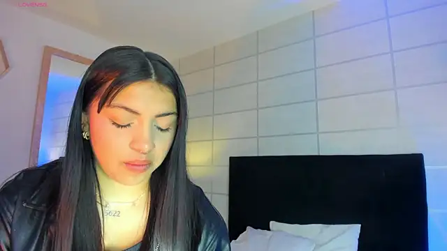 Snapshot of Christine_Laam chatting on February 13, 2026, 12:16 pm Christine Laam online show from February 13, 2026, 12:16 pm