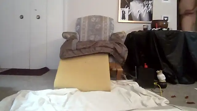 Snapshot of rickydickyskull chatting on December 20, 2025, 5:32 am rickydickyskull online show from December 20, 2025, 5:32 am