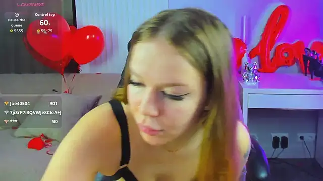 Eva Conors  online show from February 20, 2026, 6:26 am