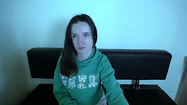 LaimaV  online show from November 30, 2025, 11:22 am