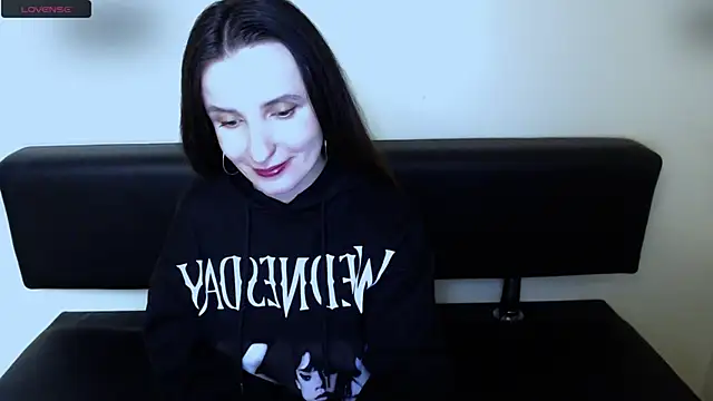 Snapshot of LaimaV_ chatting on February 10, 2026, 2:27 pm LaimaV online show from February 10, 2026, 2:27 pm