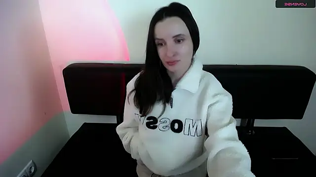 Snapshot of LaimaV_ chatting on February 2, 2026, 12:59 pm LaimaV online show from February 2, 2026, 12:59 pm