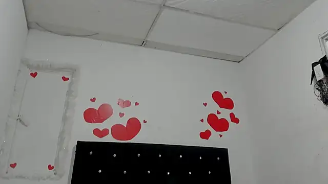 Snapshot of chloe_evanx_ chatting on March 22, 2025, 7:09 pm chloe evanx  online show from March 22, 2025, 7:09 pm