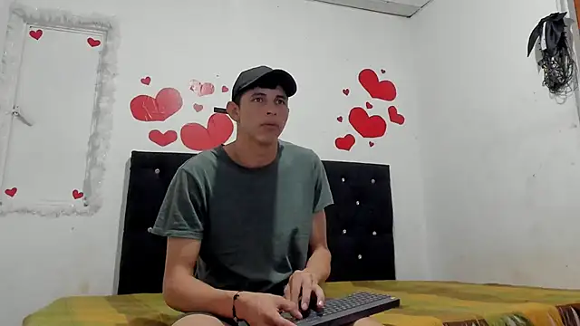 Snapshot of chloe_evanx_ chatting on March 17, 2025, 7:15 pm chloe evanx  online show from March 17, 2025, 7:15 pm