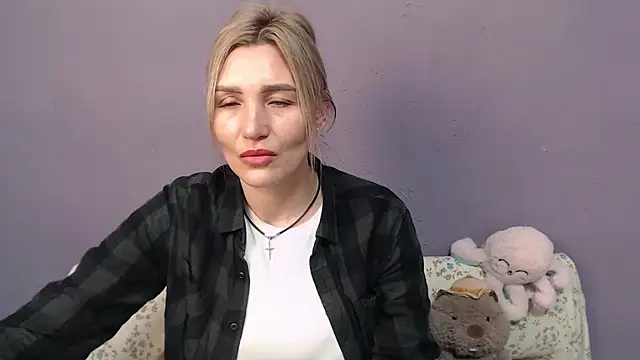  sexy lady online show from December 15, 2025, 1:39 pm