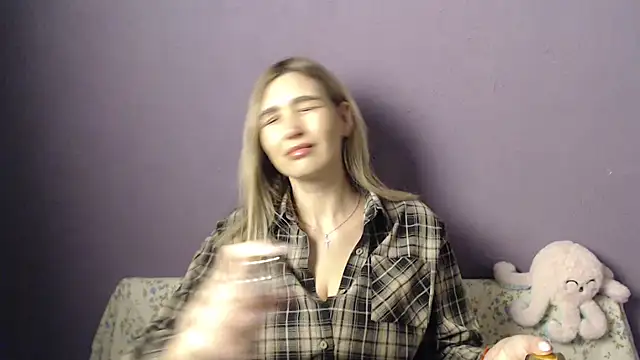  sexy lady online show from November 30, 2025, 1:34 pm