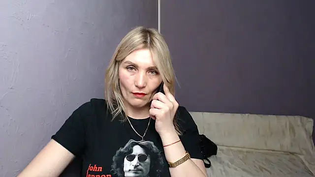 Snapshot of _sexy_lady chatting on March 13, 2025, 5:18 pm sexy lady online show from March 13, 2025, 5:18 pm