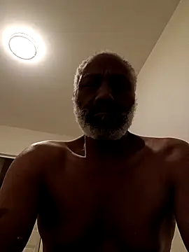 Snapshot of yasohw chatting on April 18, 2026, 4:04 am yasohw online show from April 18, 2026, 4:04 am
