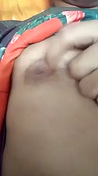 Snapshot of fanus_6927 chatting on December 25, 2024, 4:22 pm fanus 6927 online show from December 25, 2024, 4:22 pm