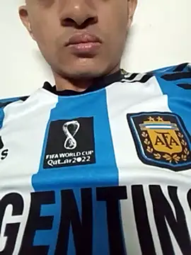 Snapshot of fanus_6927 chatting on December 31, 2024, 4:57 pm fanus 6927 online show from December 31, 2024, 4:57 pm