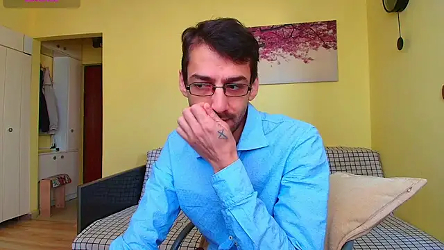 HungEddy online show from December 18, 2025, 9:25 am