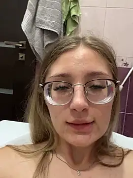 Snapshot of LivyyBossom chatting on September 26, 2025, 5:31 pm LivyyBossom online show from September 26, 2025, 5:31 pm