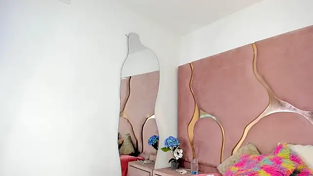 Snapshot of Sofia-candyht chatting on April 4, 2026, 8:37 pm Sofia-candyht online show from April 4, 2026, 8:37 pm