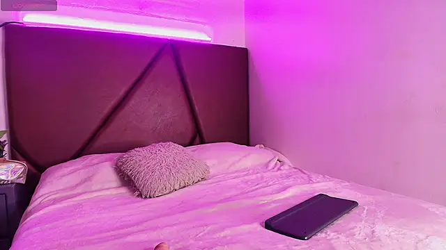 Snapshot of Nessa2905 chatting on November 5, 2025, 8:56 pm Nessa2905 online show from November 5, 2025, 8:56 pm