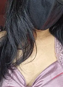 Snapshot of Nisha027 chatting on October 3, 2025, 11:28 pm Nisha027 online show from October 3, 2025, 11:28 pm