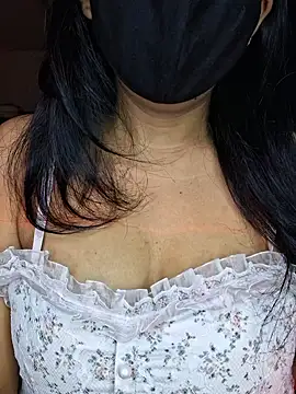 Snapshot of Nisha027 chatting on September 16, 2025, 12:33 am Nisha027 online show from September 16, 2025, 12:33 am