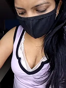 Snapshot of Nisha027 chatting on February 3, 2026, 1:27 am Nisha027 online show from February 3, 2026, 1:27 am