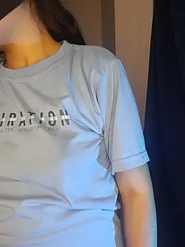 Snapshot of Nisha027 chatting on March 8, 2025, 3:39 am Nisha027 online show from March 8, 2025, 3:39 am