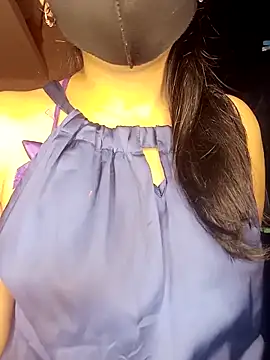 Snapshot of Nisha027 chatting on February 19, 2025, 12:35 am Nisha027 online show from February 19, 2025, 12:35 am