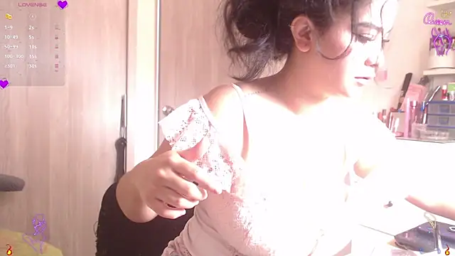 scarlett diamond11 online show from January 15, 2026, 6:00 pm