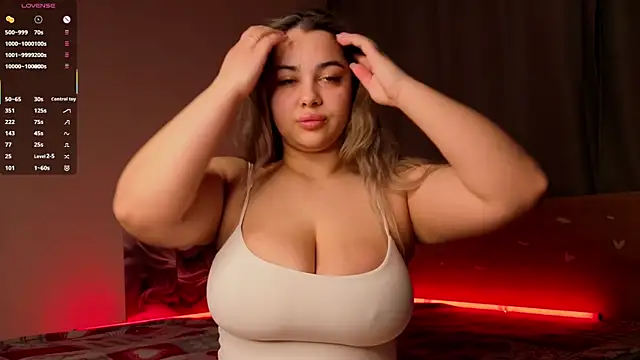 Snapshot of OttilieBurruss chatting on January 14, 2026, 11:03 am OttilieBurruss online show from January 14, 2026, 11:03 am