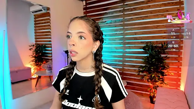 Sapphire Venuss online show from January 17, 2026, 11:52 pm