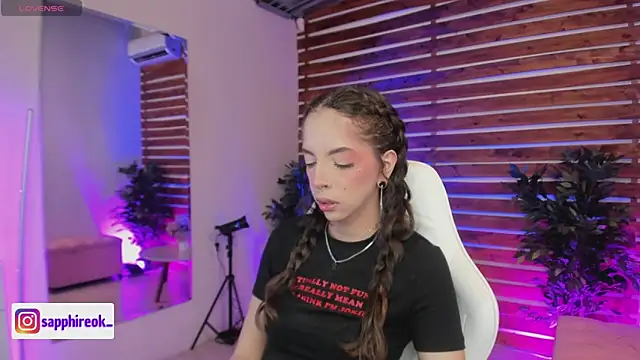 Sapphire Venuss online show from February 21, 2026, 12:56 am