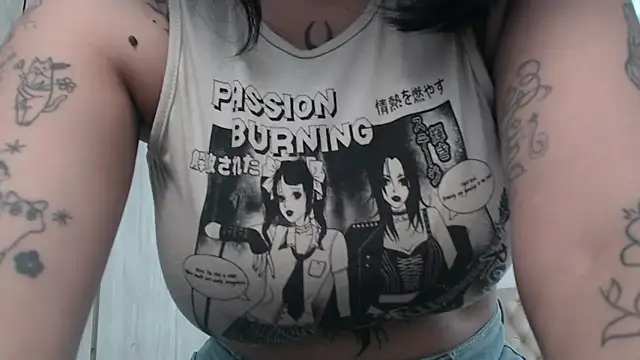 lily f00x online show from November 21, 2025, 12:26 pm