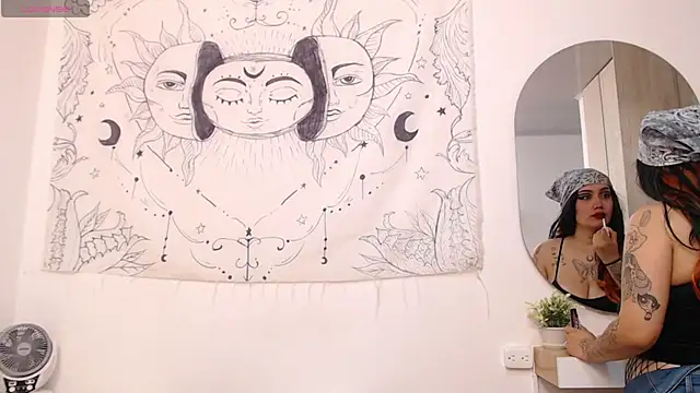 lily f00x online show from February 28, 2026, 1:11 pm