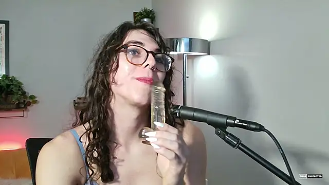 Snapshot of transbate chatting on January 24, 2025, 9:47 pm transbate online show from January 24, 2025, 9:47 pm