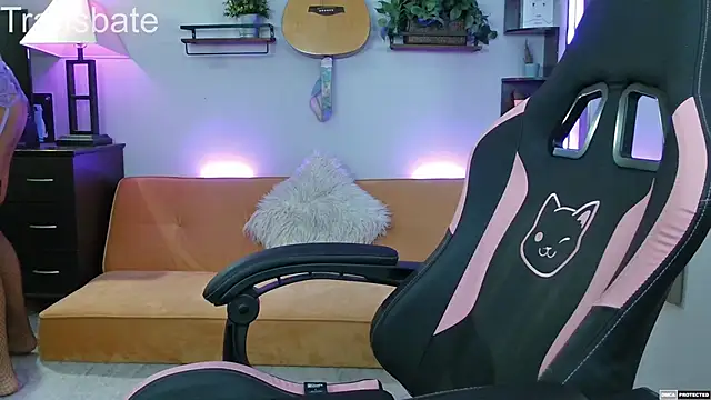 Snapshot of transbate chatting on October 2, 2025, 12:47 am transbate online show from October 2, 2025, 12:47 am