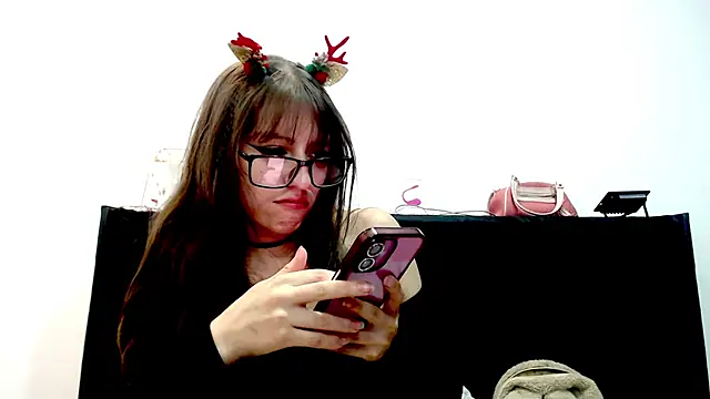 Aurora blossom   online show from November 20, 2025, 10:31 pm