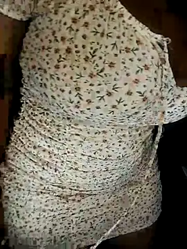 ThickPearlx23 online show from October 3, 2025, 6:15 am