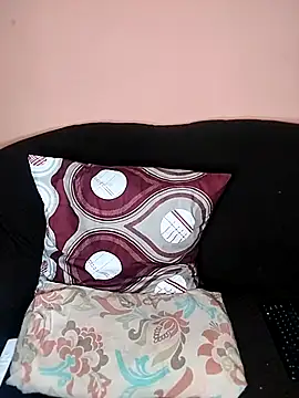 ThickPearlx23 online show from September 25, 2025, 7:36 am