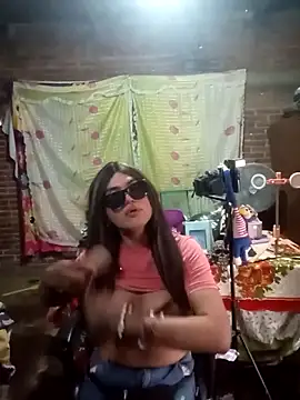 yovana13 online show from February 13, 2026, 8:20 pm