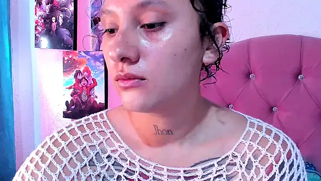 Mila nixon02 online show from May 4, 2026, 4:32 pm