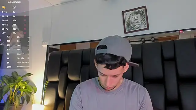 JadeSmiith  online show from January 15, 2026, 10:13 pm