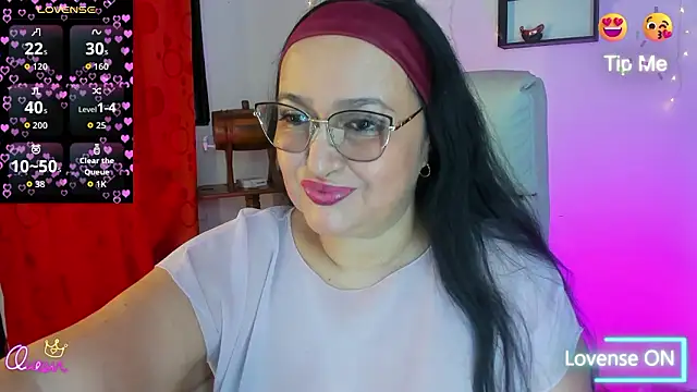 Gia Nahomi online show from February 13, 2026, 10:54 pm