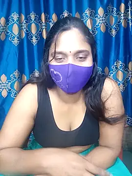 Snapshot of Hot_Maleka chatting on March 19, 2025, 2:35 pm Hot Maleka online show from March 19, 2025, 2:35 pm