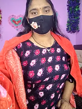 Hot Maleka online show from November 29, 2025, 4:07 pm